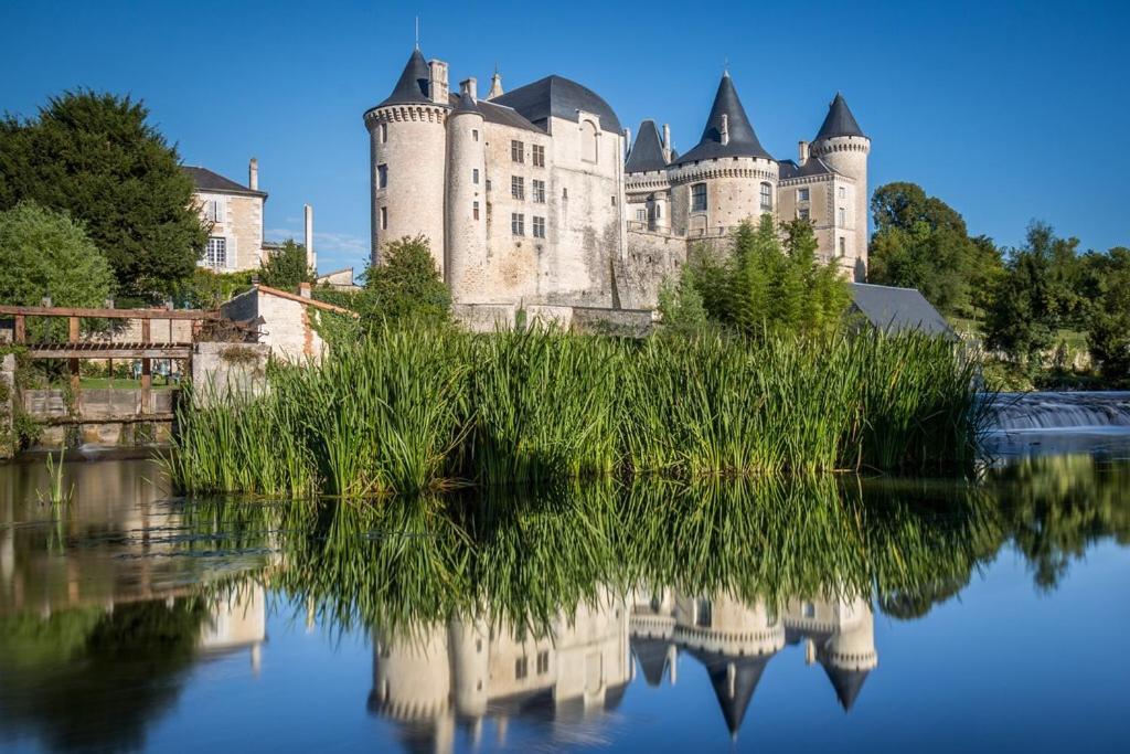 Les Halles Chambre D'Hotes Verteuil-sur-Charente Экстерьер фото